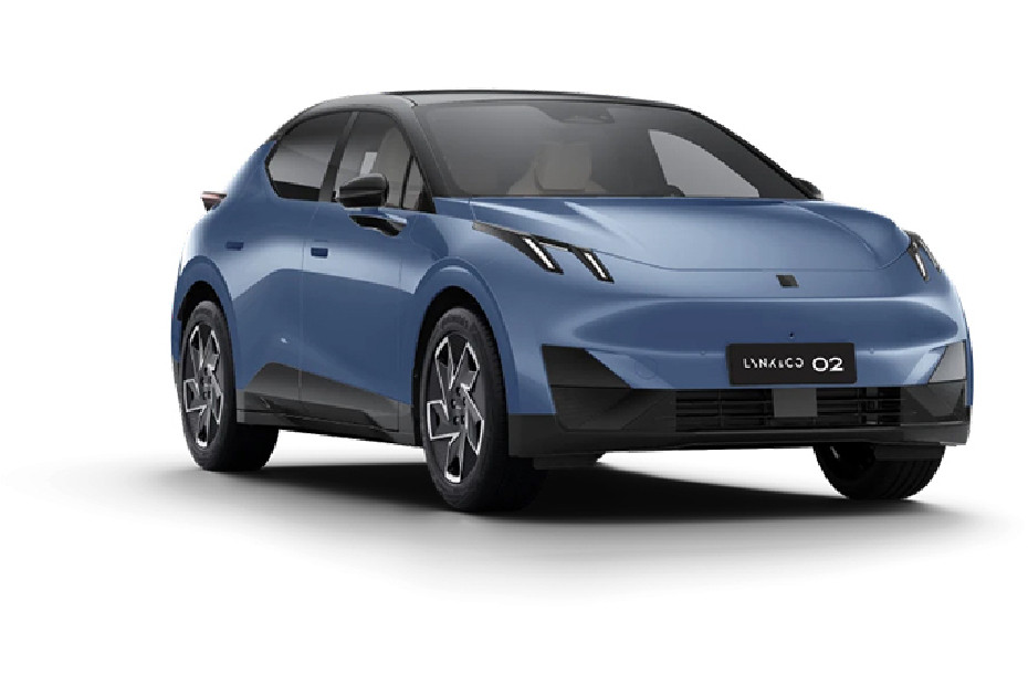 Lynk & Co 02 Cosmic Blue Lynk & Co 02 Cosmic Blue