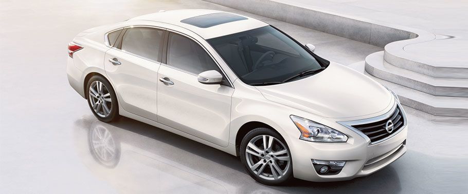 Nissan Altima (2014-2018) White Pearl