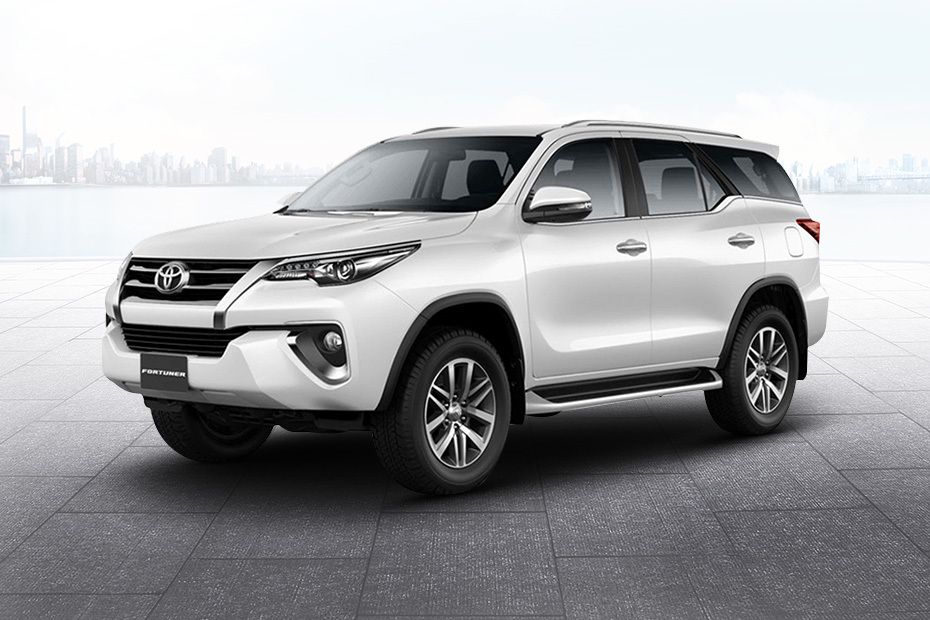 Toyota Fortuner Freedom White Toyota Fortuner Freedom White
