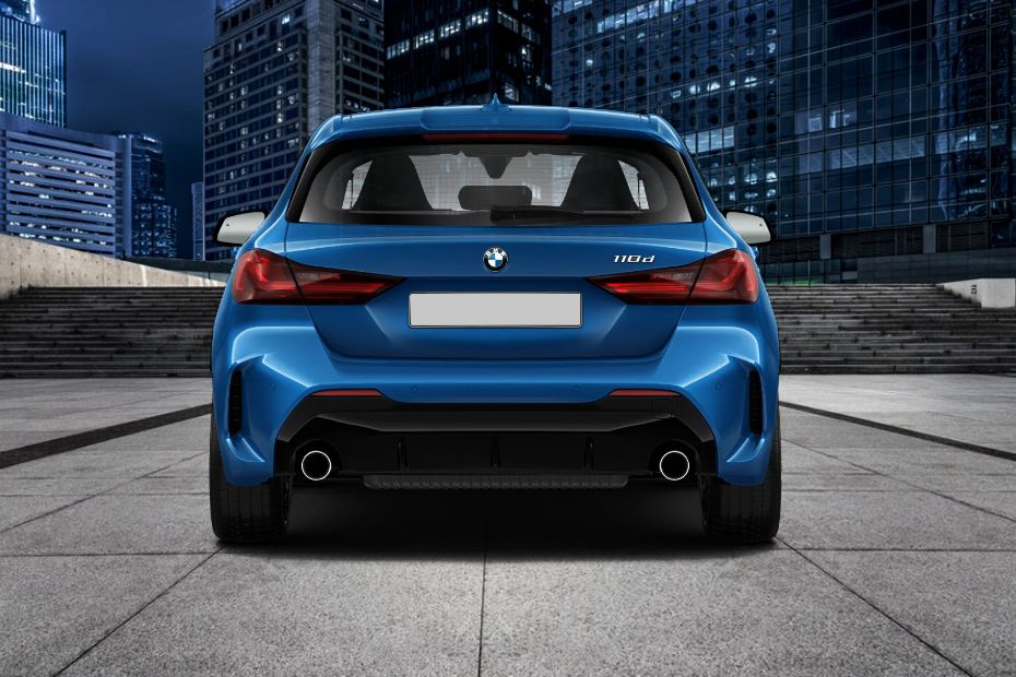 Full Rear View of BMW 1 Series (Five Door) Full Rear View of BMW 1 Series (Five Door)