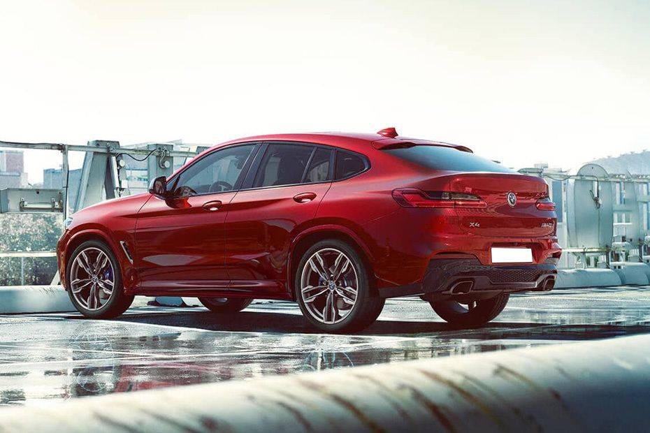Rear Cross Side View of BMW X4 Rear Cross Side View of BMW X4