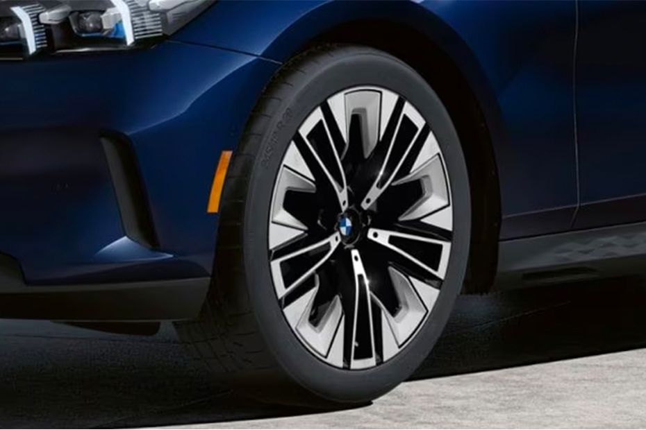 BMW 5 Series Sedan Wheel