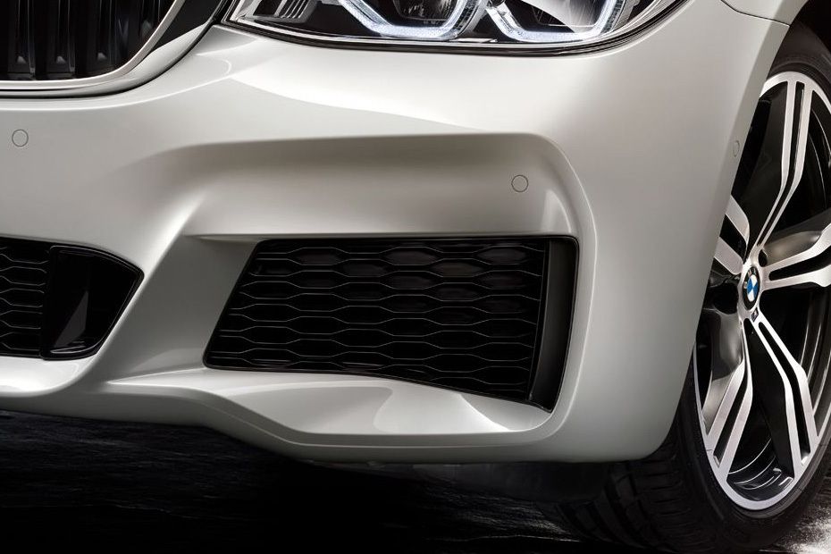 BMW 6 Series Gran Turismo Front Fog Lamp