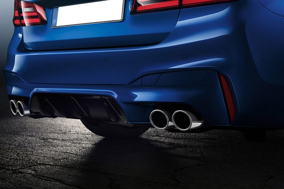 BMW M5 Sedan Competition Exhaust Pipe BMW M5 Sedan Competition Exhaust Pipe