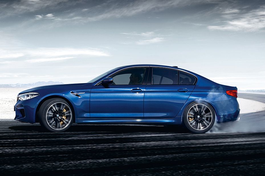 BMW M5 Sedan Competition Side View BMW M5 Sedan Competition Side View