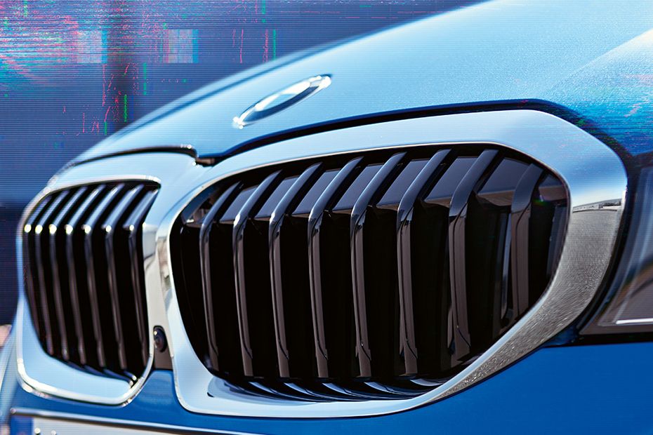 BMW 3 Series Sedan Grille View