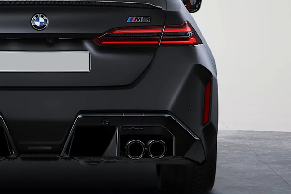 BMW M5 Sedan Tail Light BMW M5 Sedan Tail Light