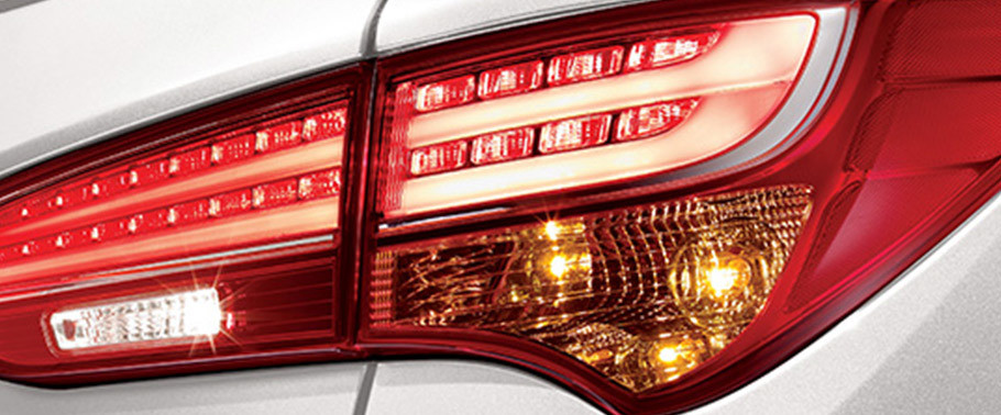 Santa Fe (2016-2018) Tail light