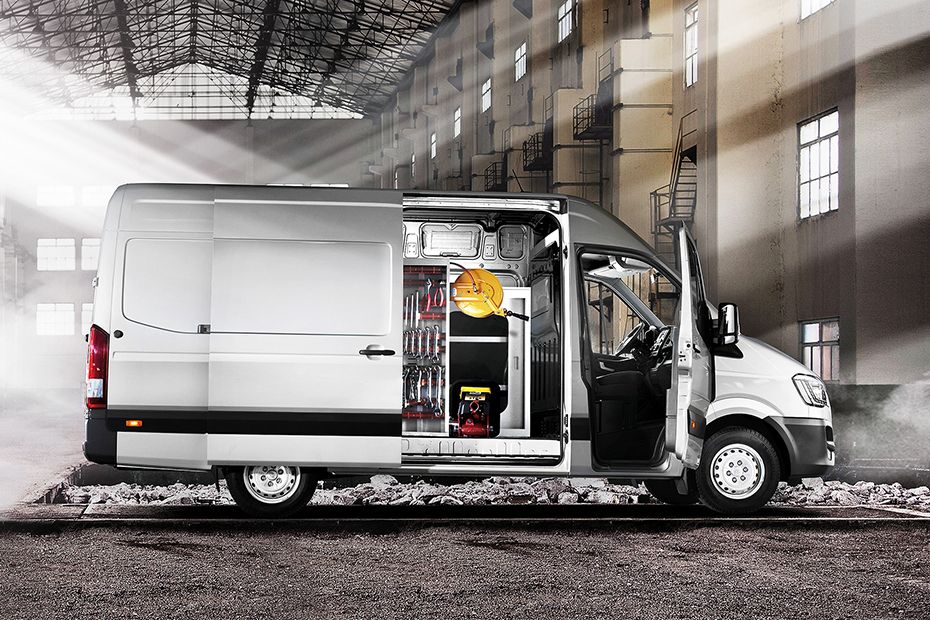 H350 Medium Angle Front View