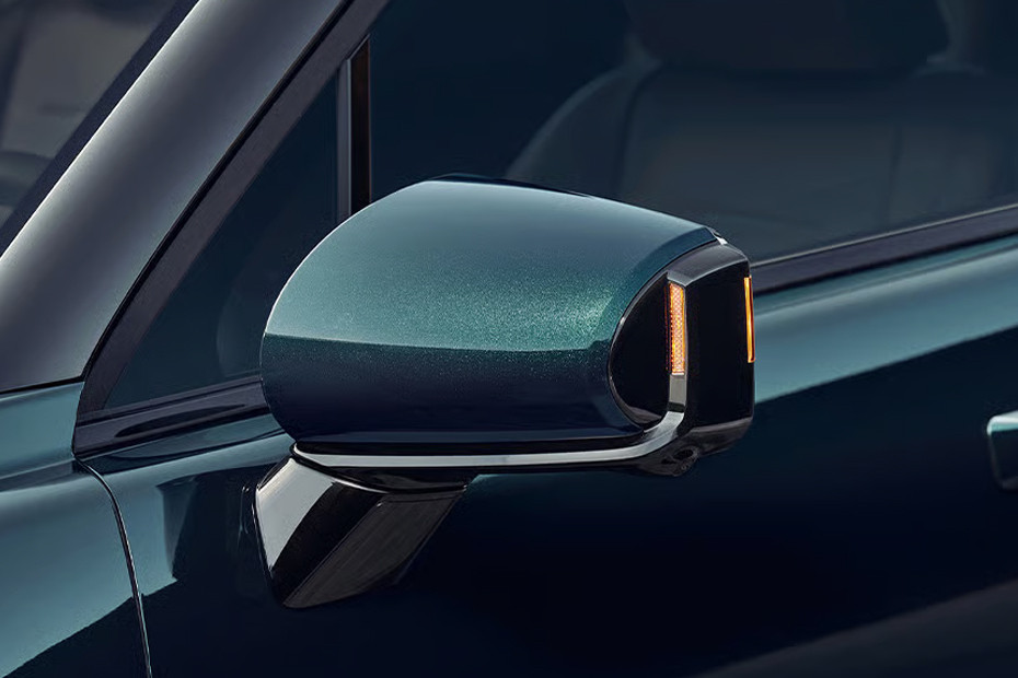 Hyundai Palisade Drivers Side Mirror Front Angle