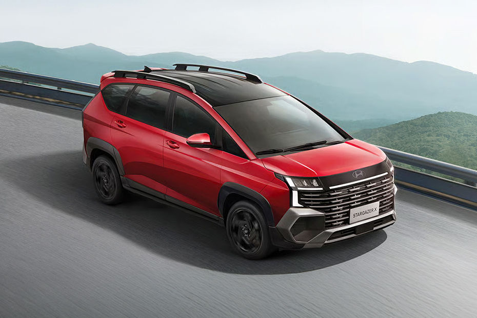 Hyundai Stargazer Front angle low view