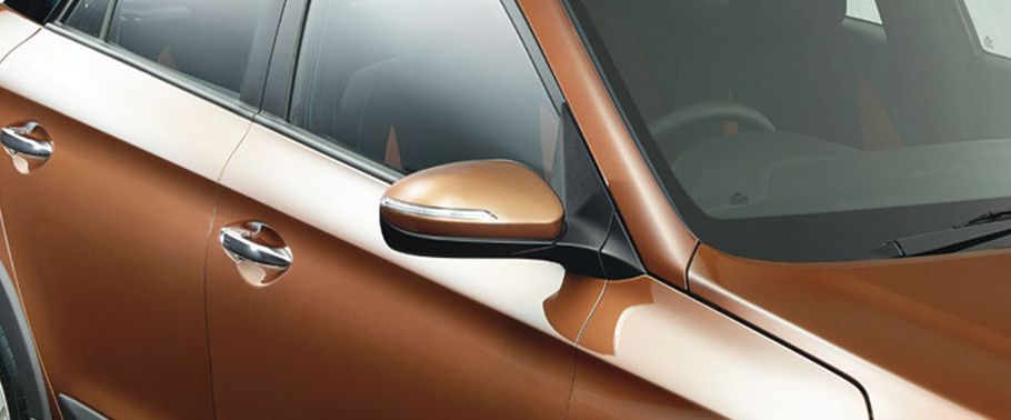 Hyundai i20 Cross Sport Drivers Side Mirror Front Angle