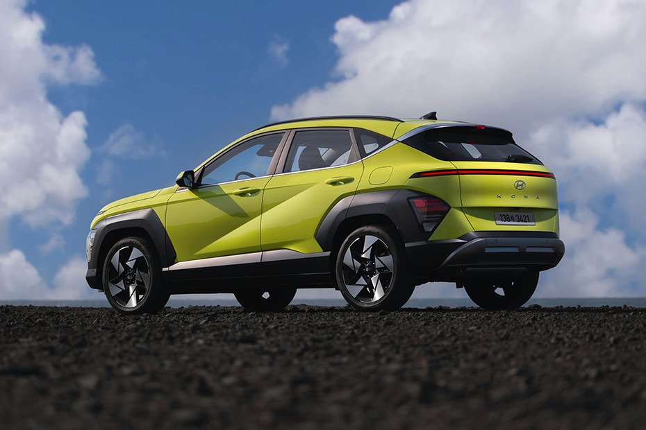 Rear Cross Side View of Hyundai Kona Rear Cross Side View of Hyundai Kona