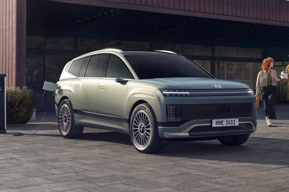 Hyundai Ioniq 9 Front Medium View Hyundai Ioniq 9 Front Medium View