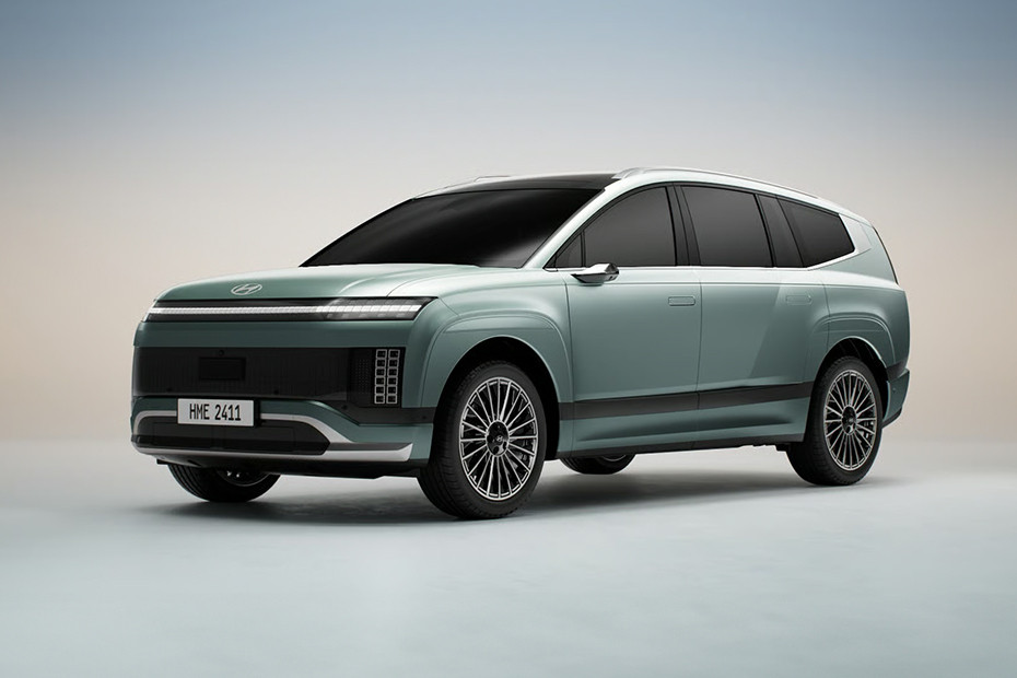 Hyundai Ioniq 9 Front Side View Hyundai Ioniq 9 Front Side View