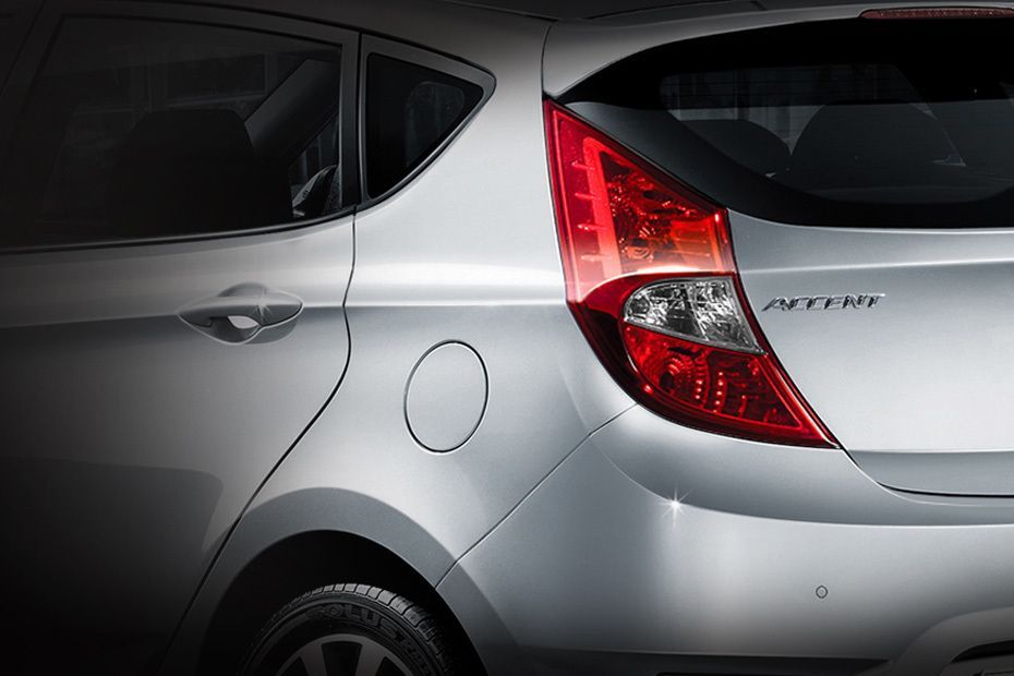 Hyundai Accent Hatch Gas Cap Open
