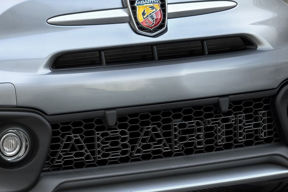 Abarth 695 Grille View