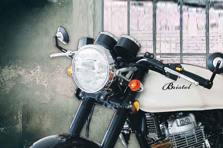 Bristol BR 400i Head Light View