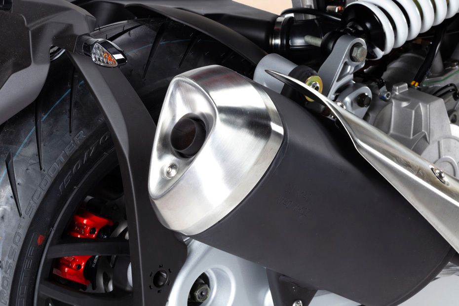 Italjet Dragster 2022 Exhaust View Italjet Dragster 2022 Exhaust View