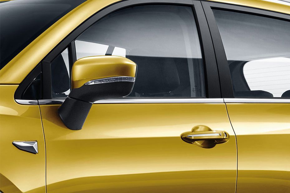 GAC GS3 Drivers Side Mirror Front Angle