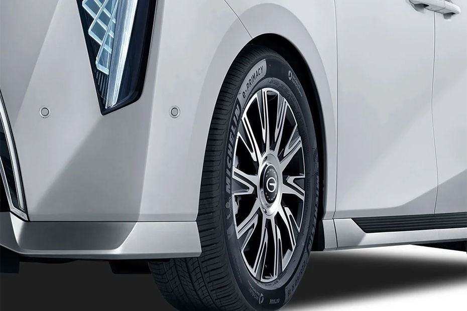 GN8 PHEV Wheel