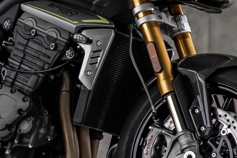 Triumph Speed Triple 1200 RS Cooling System