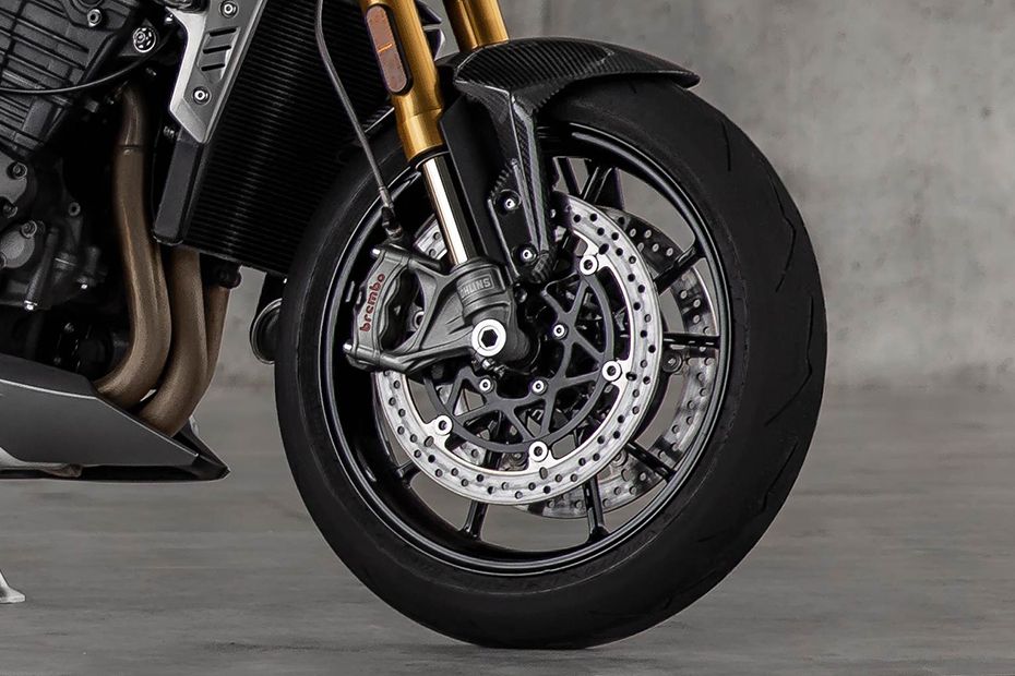 Triumph Speed Triple 1200 RS Front Tyre