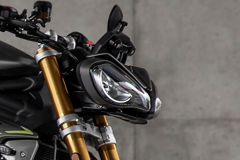 Triumph Speed Triple 1200 RS Head Light View