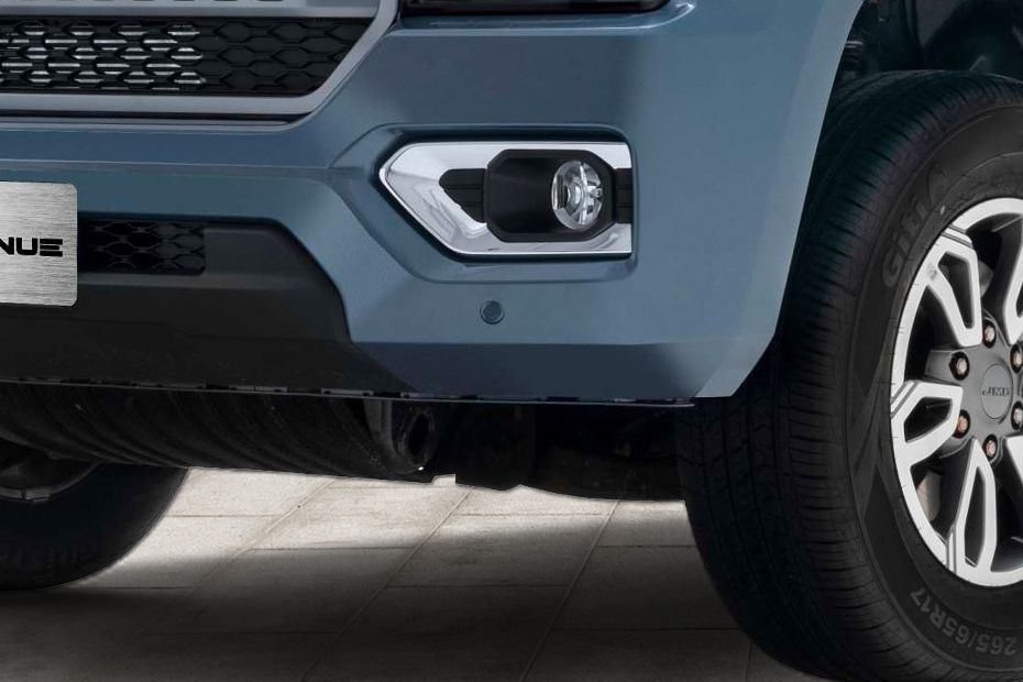 Grand Avenue Front Fog Lamp