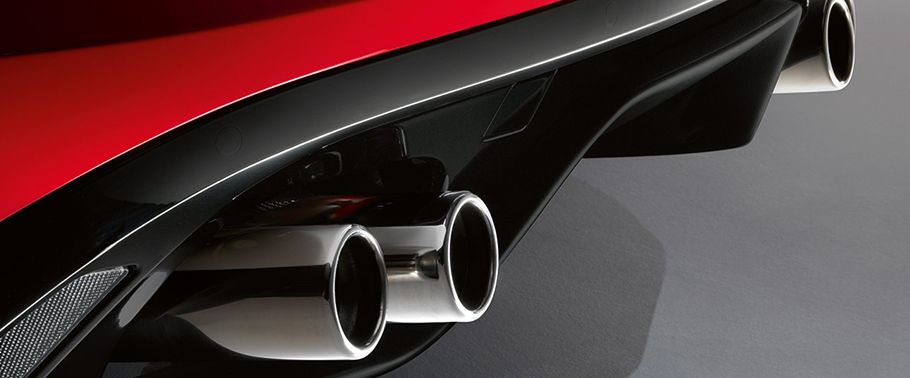 Exhaust Pipe of Jaguar F-Type Coupe S-AWD