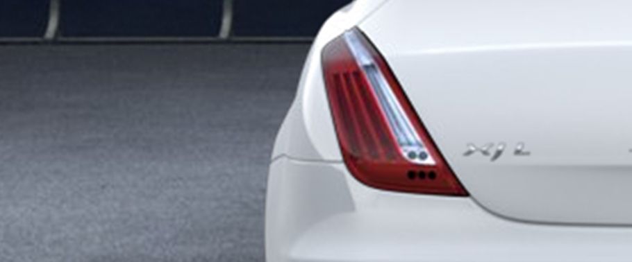 XJ Premium Luxury LWB Tail light