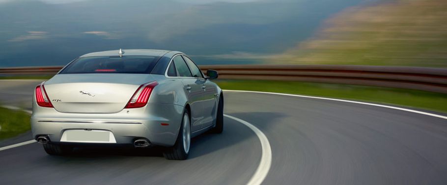 XJ Premium Luxury SWB Rear angle view