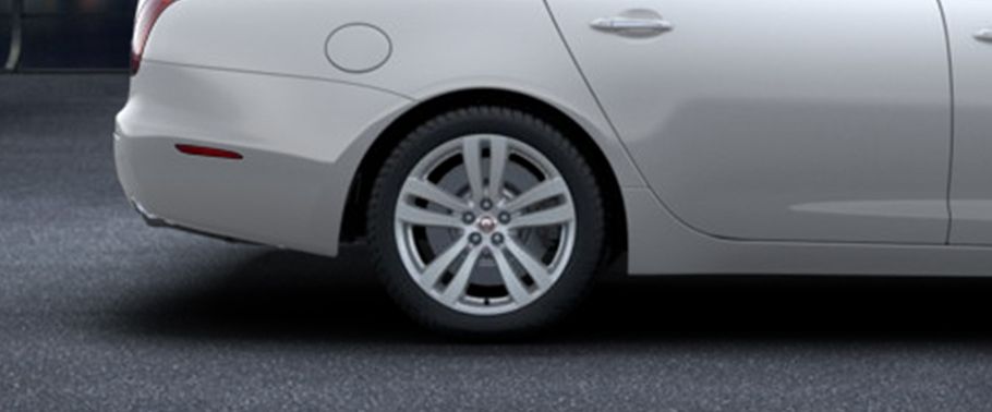 XJ Premium Luxury SWB Wheel