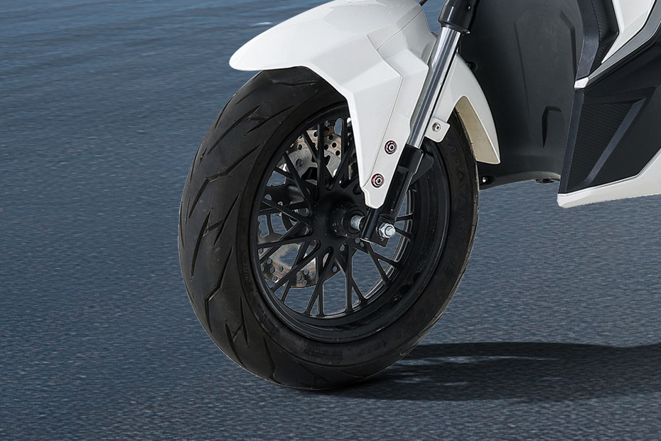 NWOW V15 Front Tyre NWOW V15 Front Tyre