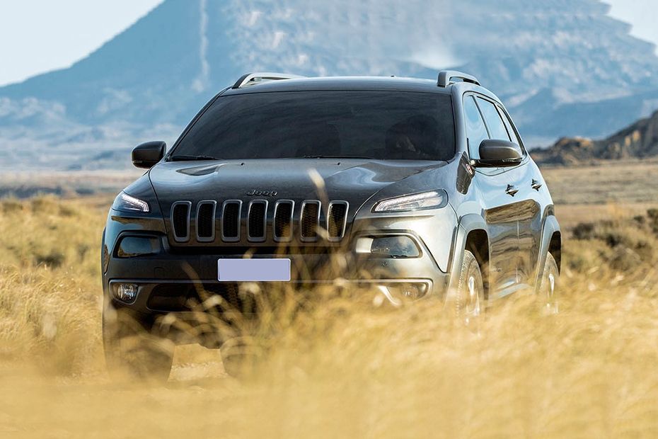 Jeep Cherokee Tilted Front View Jeep Cherokee Tilted Front View