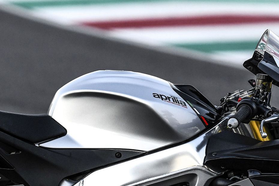 Aprilia RSV4 RR 1000 Fuel Tank View Aprilia RSV4 RR 1000 Fuel Tank View