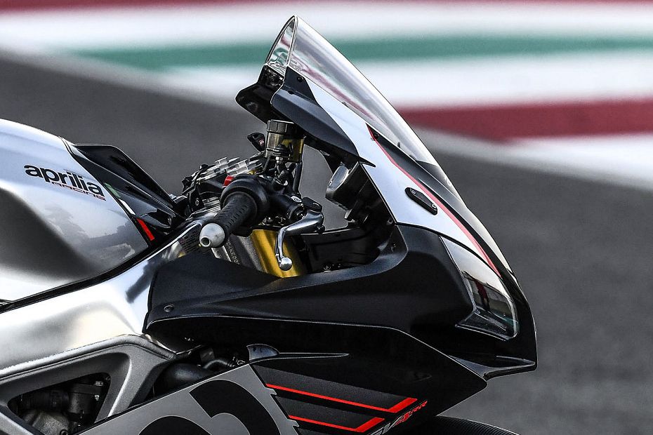 Aprilia RSV4 RR 1000 Handle Bar View Aprilia RSV4 RR 1000 Handle Bar View