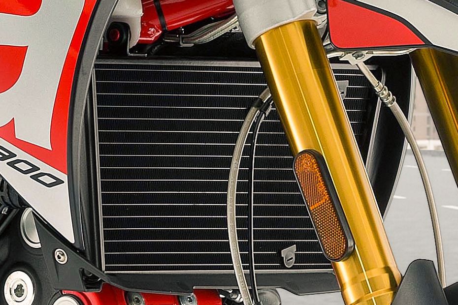 Aprilia Dorsoduro 900 Cooling System Aprilia Dorsoduro 900 Cooling System