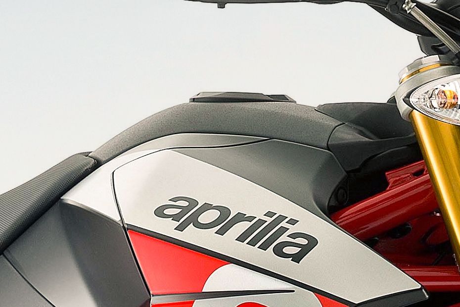 Aprilia Dorsoduro 900 Fuel Tank View Aprilia Dorsoduro 900 Fuel Tank View
