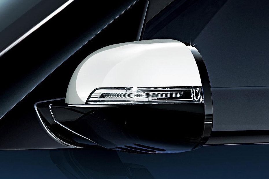 Kia Soul Drivers Side Mirror Front Angle Kia Soul Drivers Side Mirror Front Angle