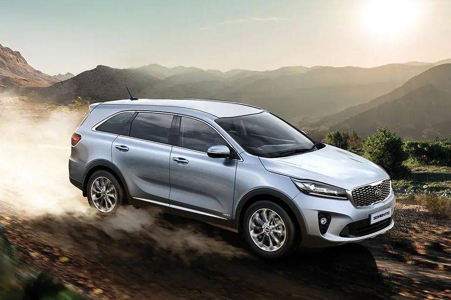 Kia Sorento (2017-2021) Interior & Exterior Images, Colors & Video ...