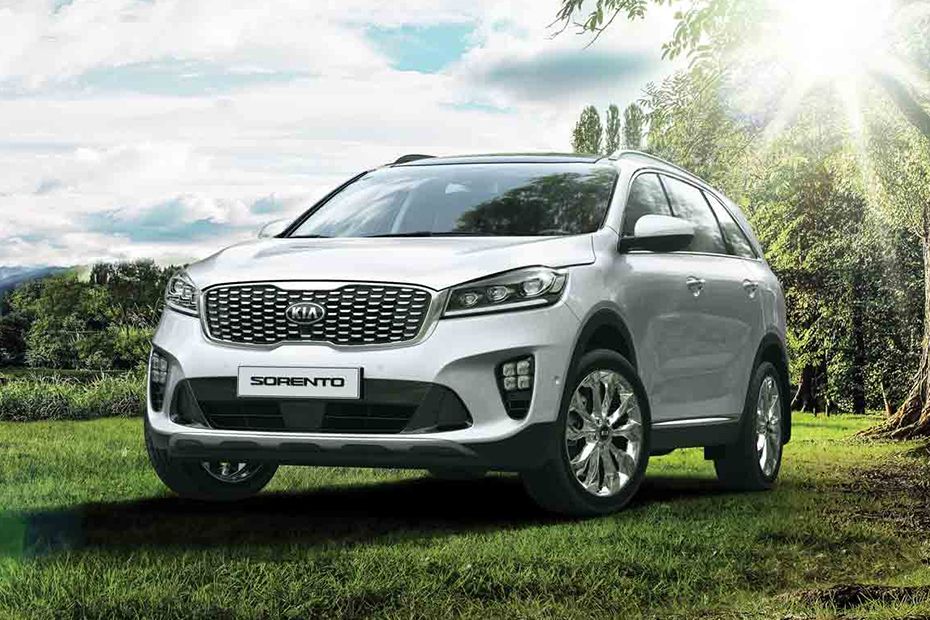 Kia Sorento (2017-2021) Front Side View Kia Sorento (2017-2021) Front Side View