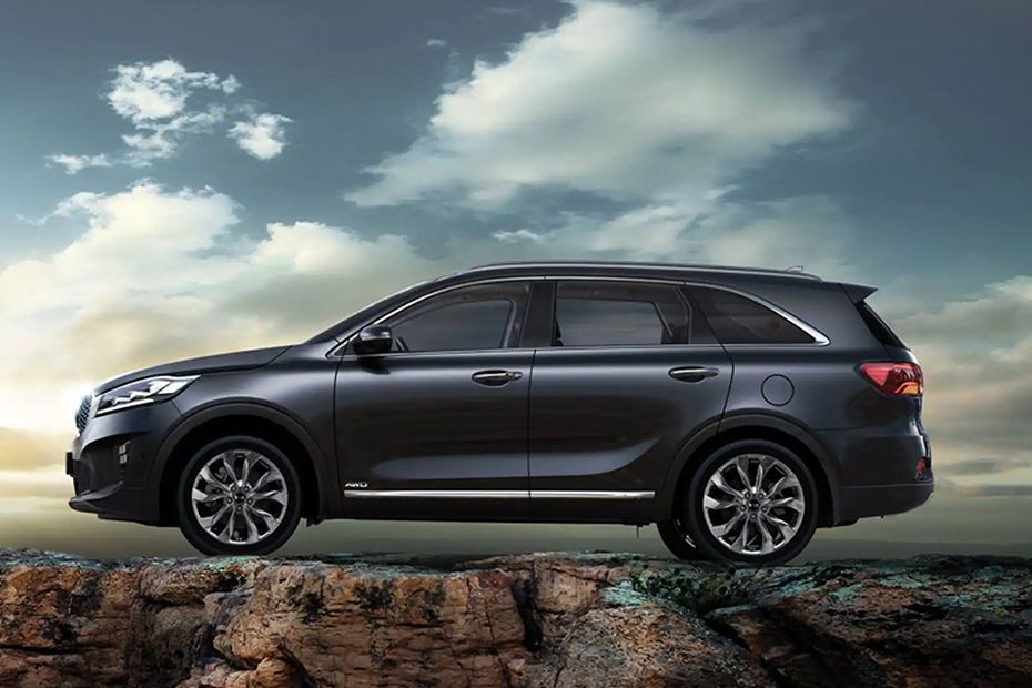 Sorento (2017-2021) Side view Sorento (2017-2021) Side view