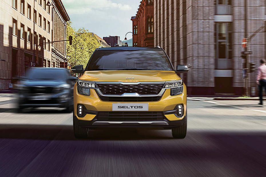 Kia Seltos (2019-2023) Full Front View Full Front View of Seltos (2019-2023)