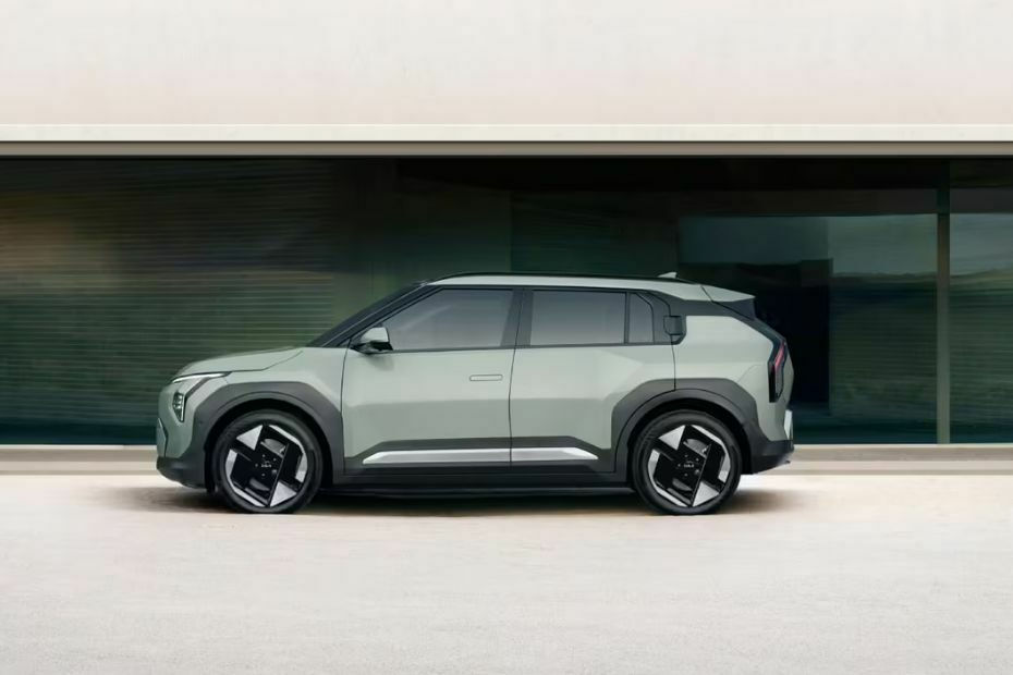 Kia EV3 Drivers Sideview