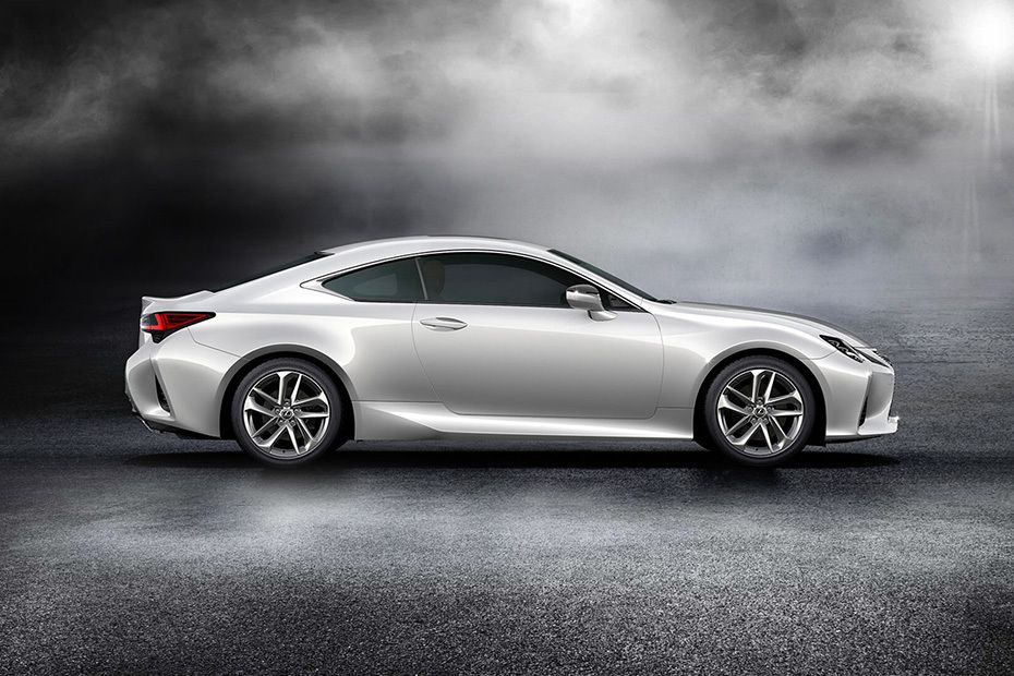 Lexus RC Drivers Sideview