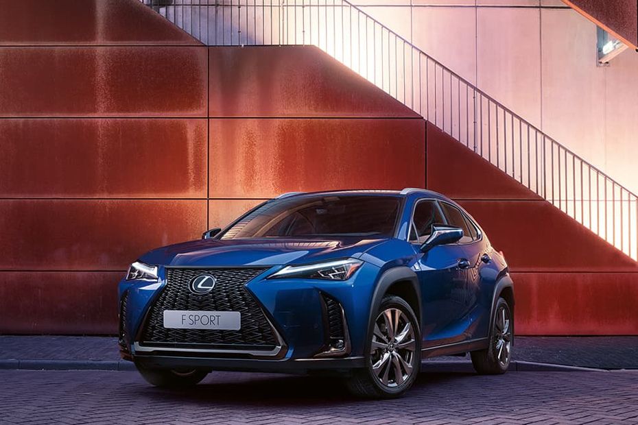 UX Front deep low Angle View UX Front deep low Angle View