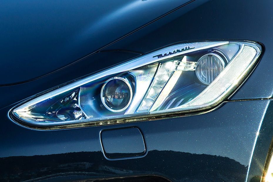 Maserati GranCabrio Headlight Maserati GranCabrio Headlight