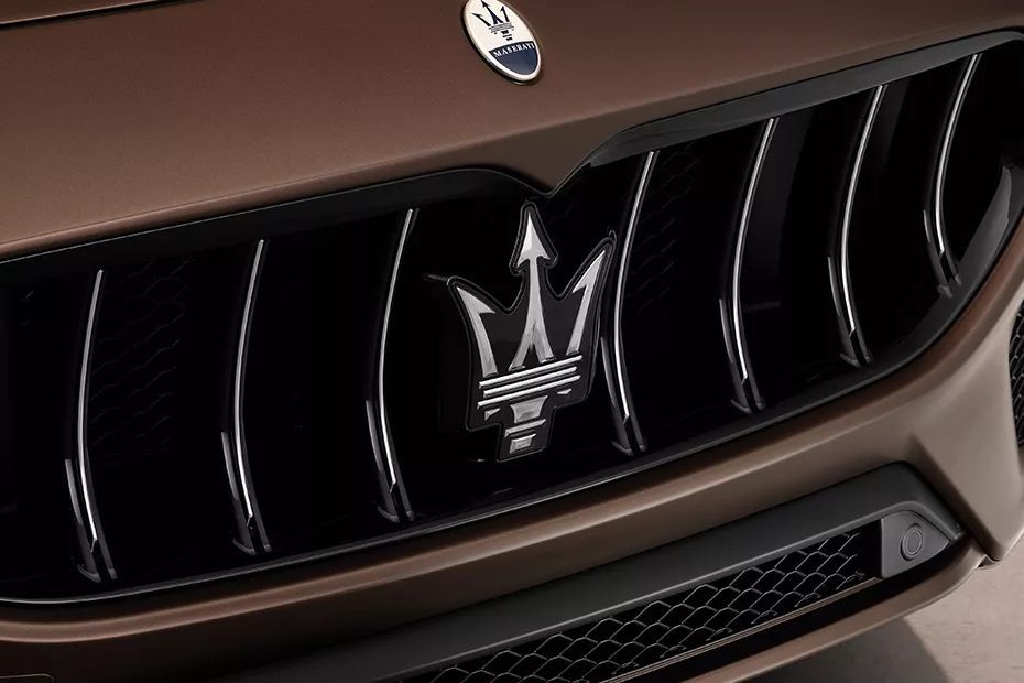 Maserati Grecale Branding