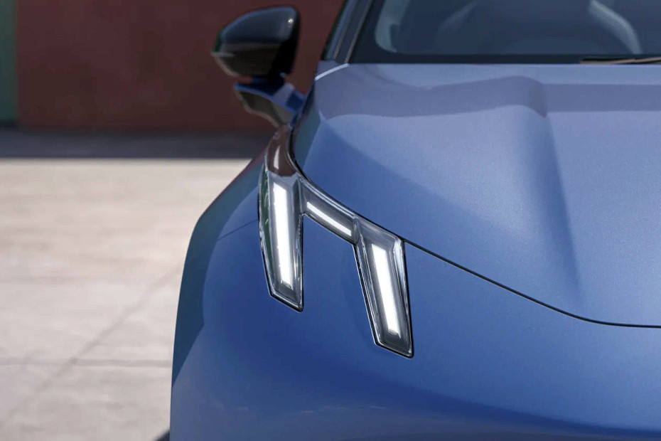 Lynk & Co 02 Headlight 02 Headlight